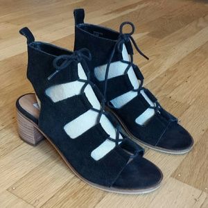 Steve Madden Ronlyn Ghillie Sandal